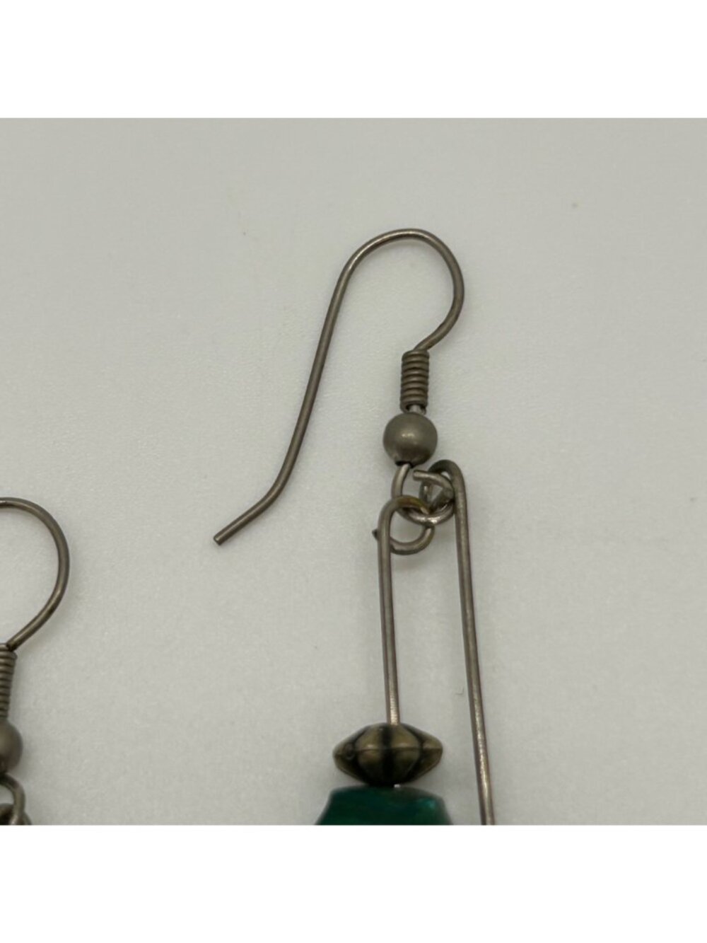 Vintage Bohemian Malachite Dangle Earrings Silver-Tone Natural Stone Chips - Picture 8 of 15
